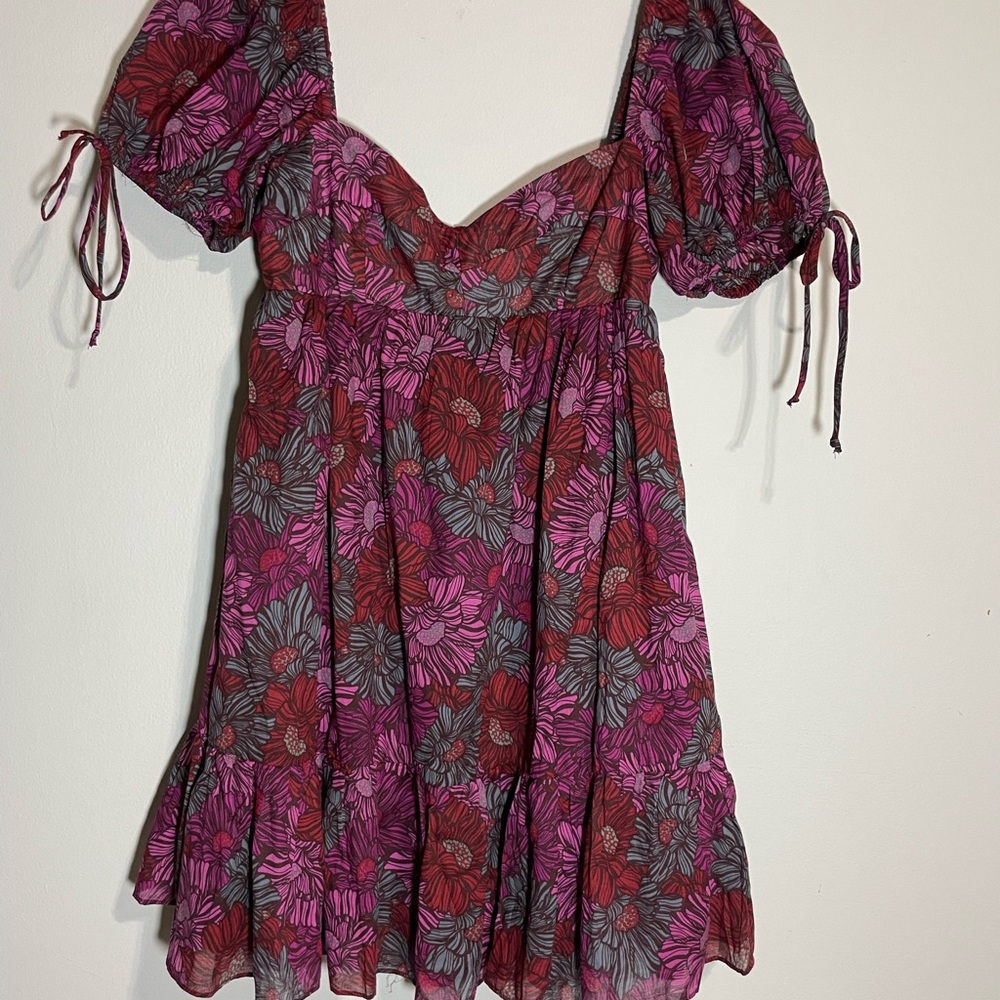 Elegant Floral Puff Sleeve Dress